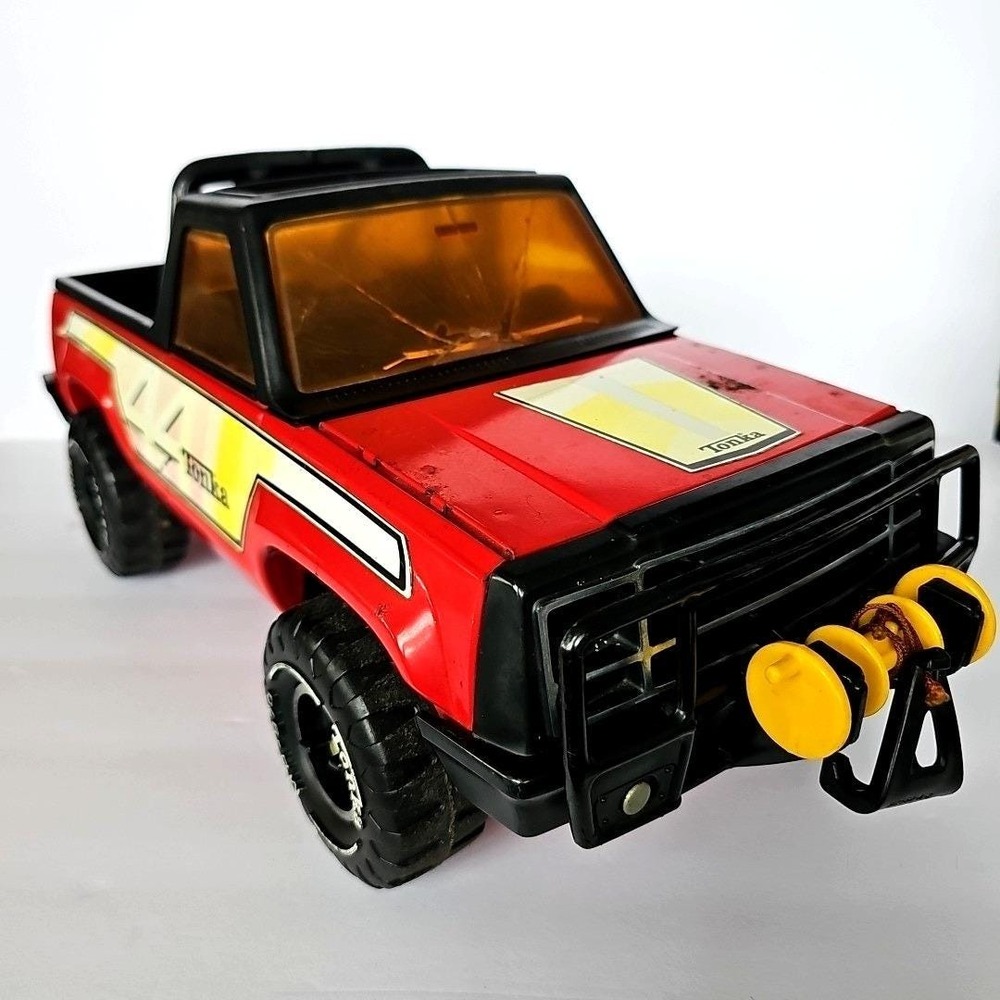 Vintage 1980s Tonka 4x4 Pickup Truck Red Pressed Steel Winch Roll Bar Toy Truck